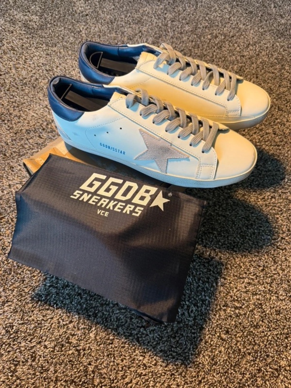 Golden Goose Men’s Low-Top Sneakers in White with Navy Heel